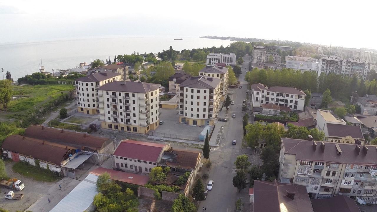 Apartments Na Beregu Soechoemi Buitenkant foto